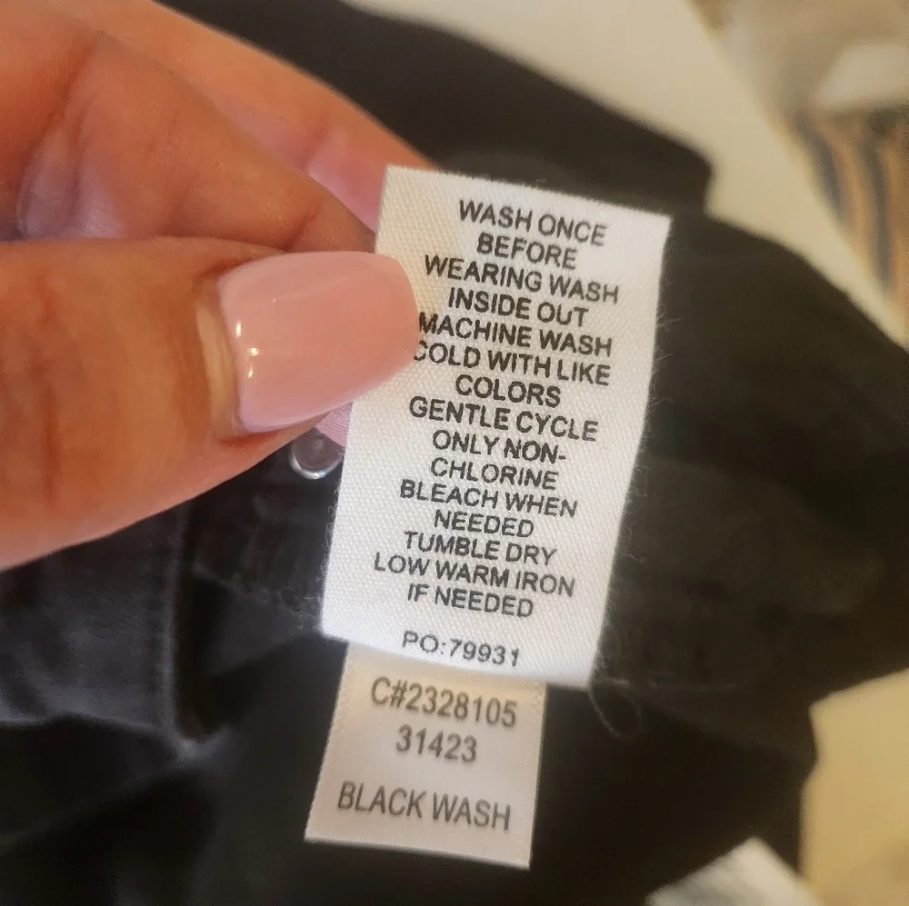 ARULA Black Denim Asymmetrical Hem Mini Skirt 18/20 NWT (6056)